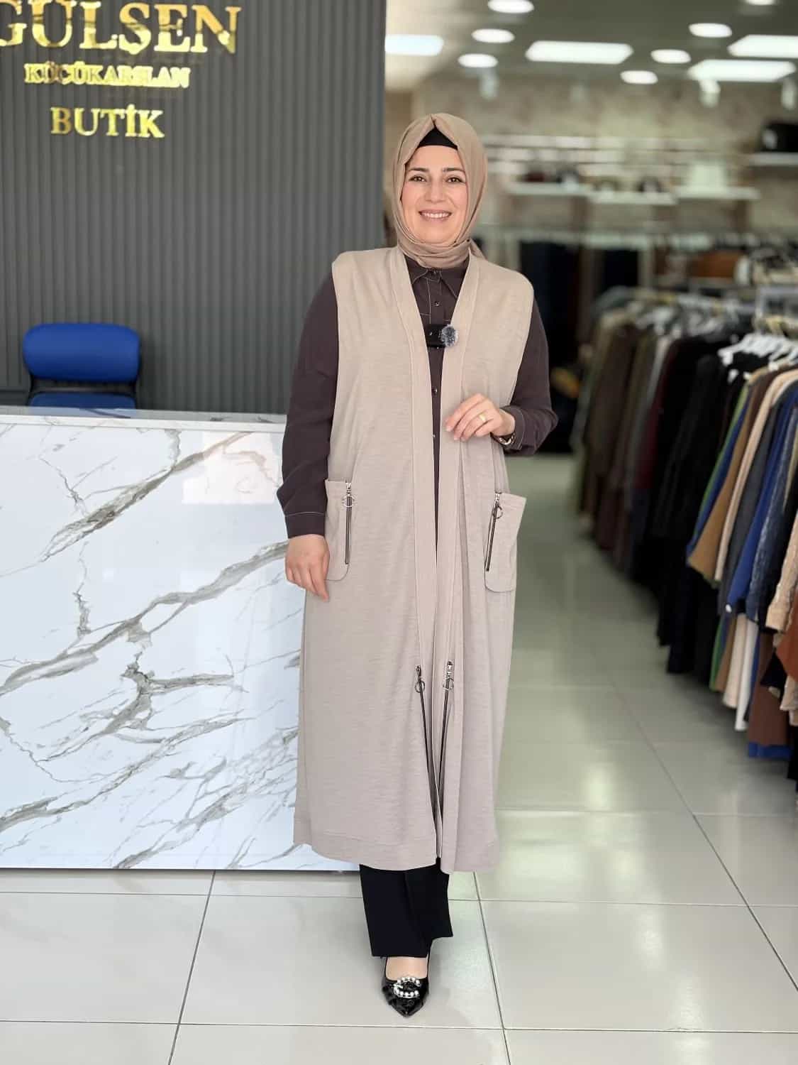 FERMUAR DETAYLI YELEK