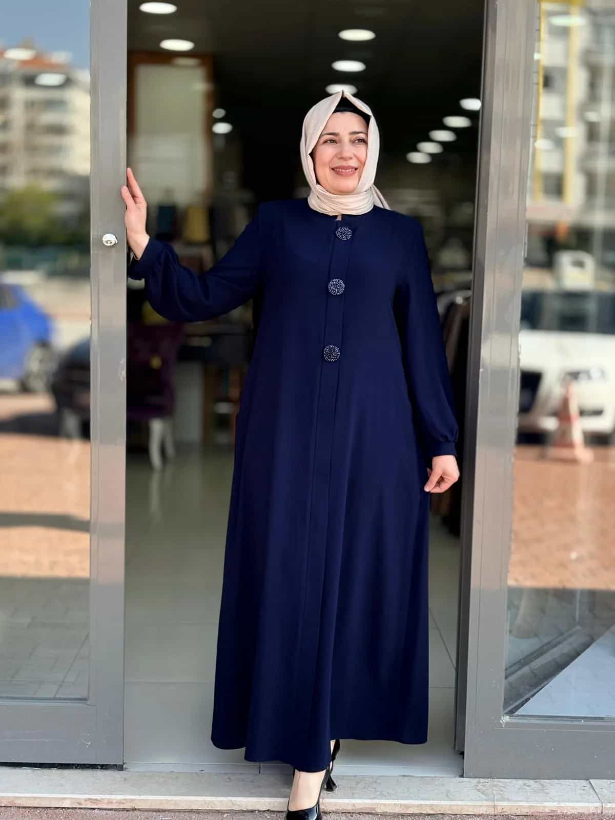 LUNA BONCUK DÜĞMELİ FERACE