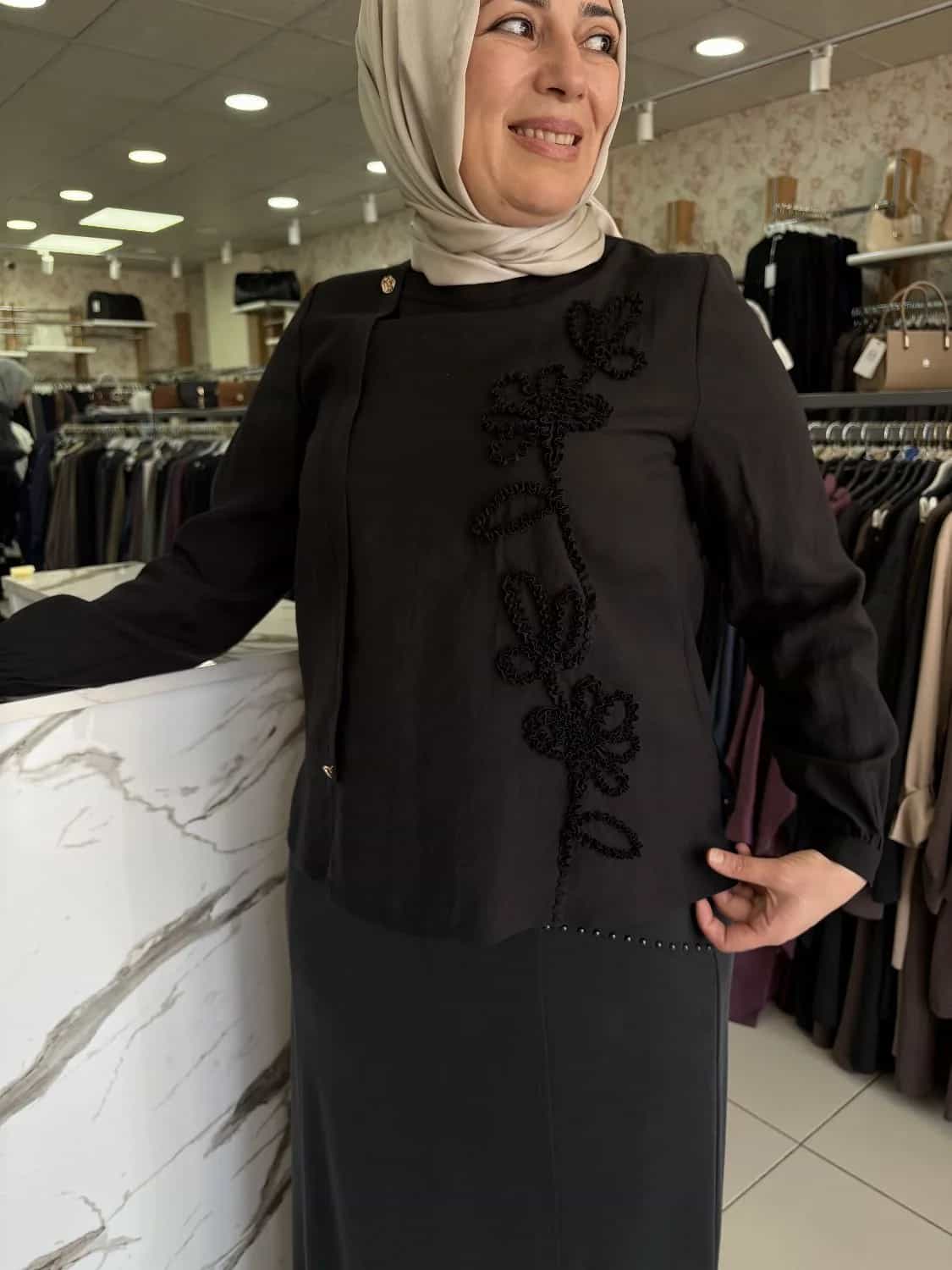 BLUZ İŞLEME DETAYLI