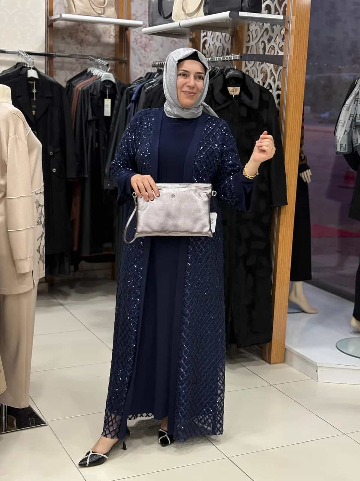 BAKLAVA DESENLİ PUL ABAYA