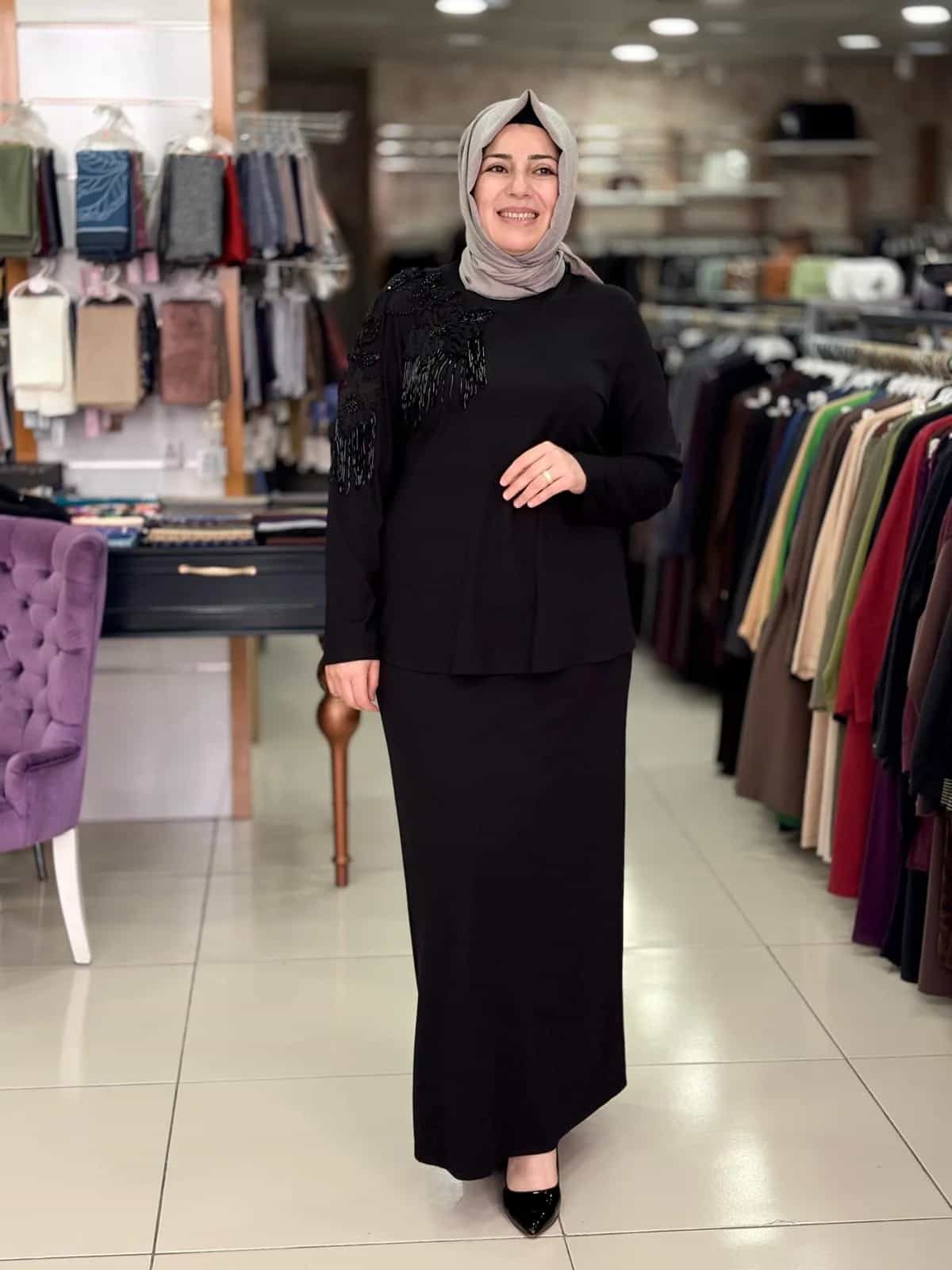 OMZU TAŞ DETAYLI  TAKIM
