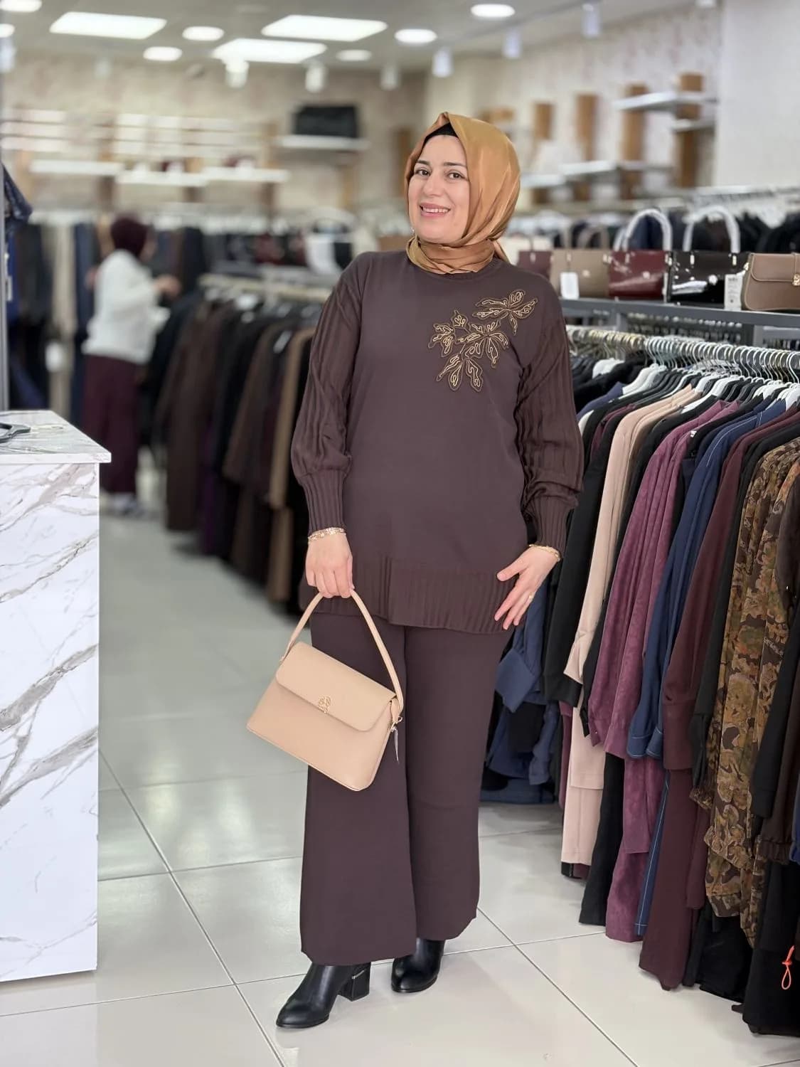 TAKIM PANTOLONLU GOLD DETAYLI TRİKO