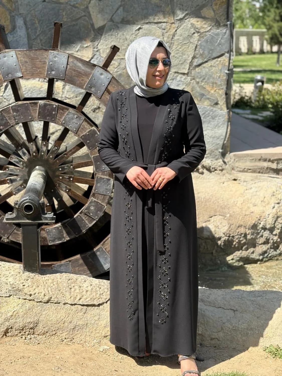 TAŞ DETAYLI ABAYA