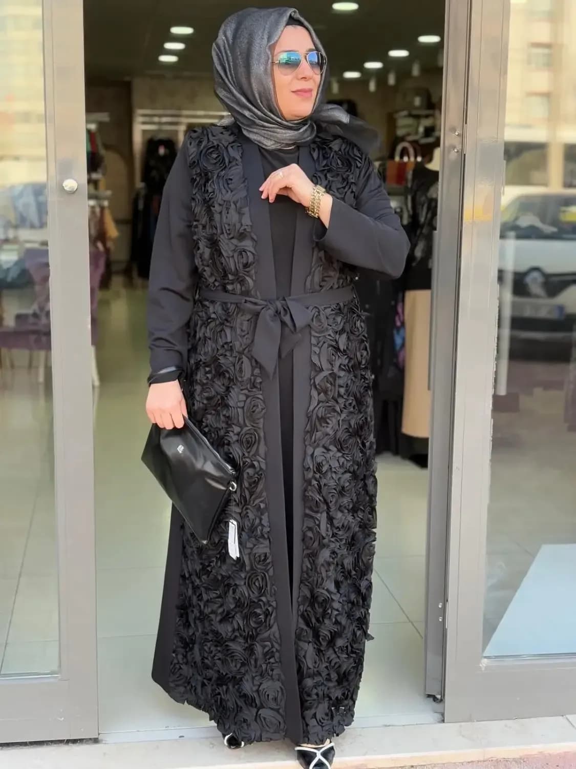 GÜLLÜ ABAYA