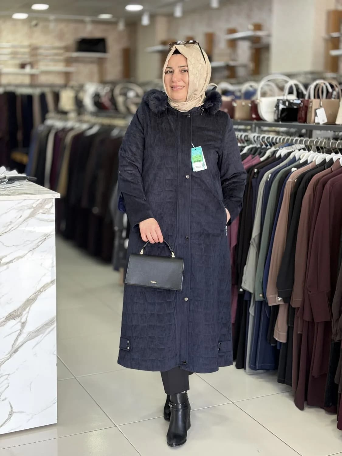KABAN KADİFE KAPİTONE