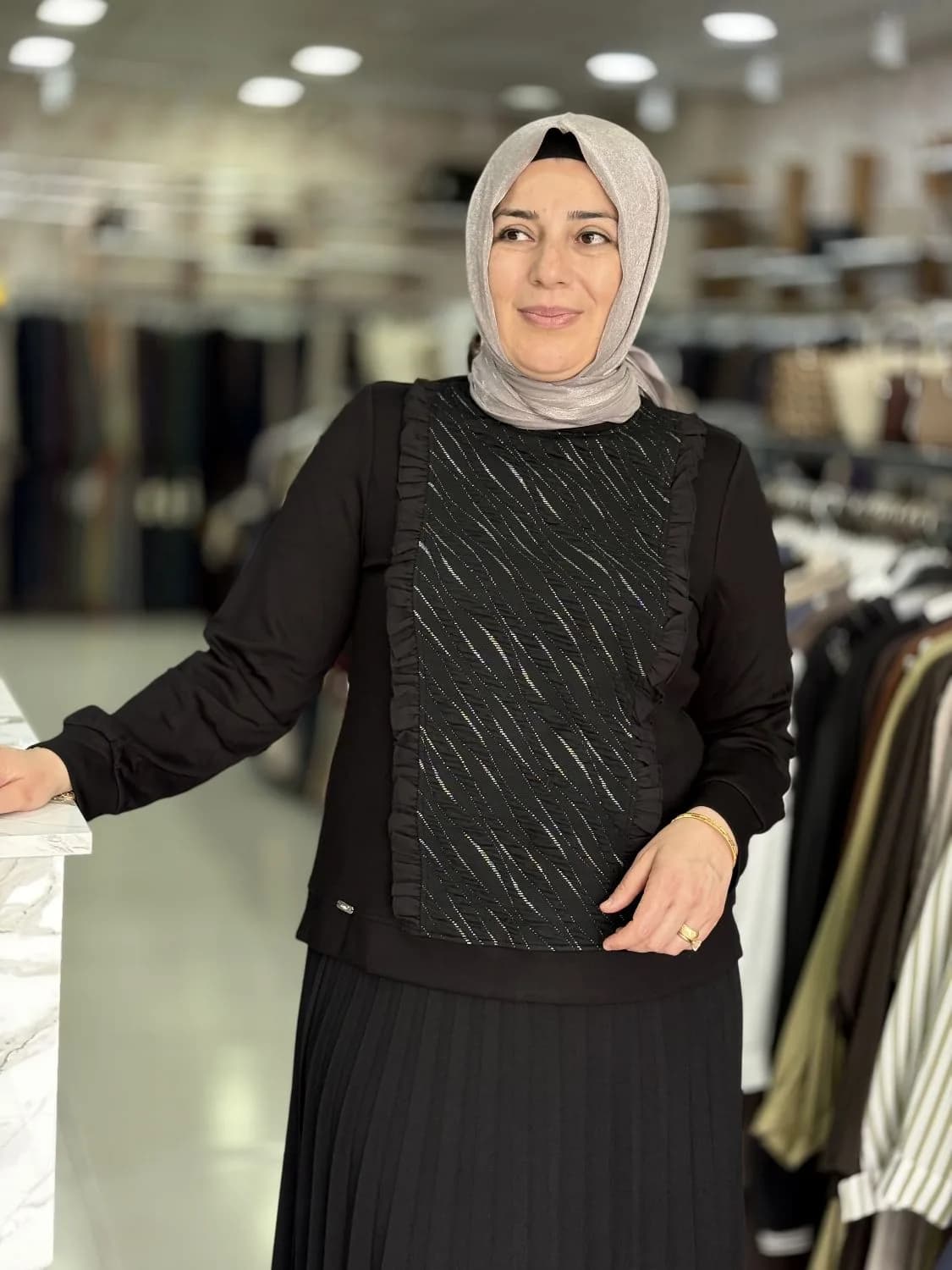 BLUZ SİMLİ VE FIRFIR DETAYLI