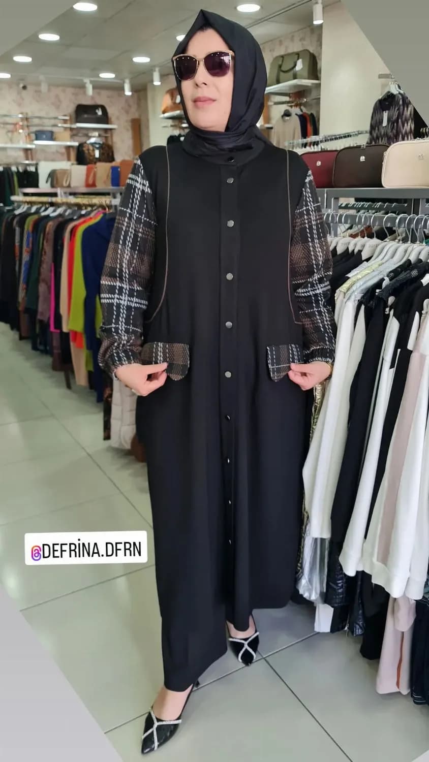 CEKET KOLLARI VE CEPLERİ DESENLİ