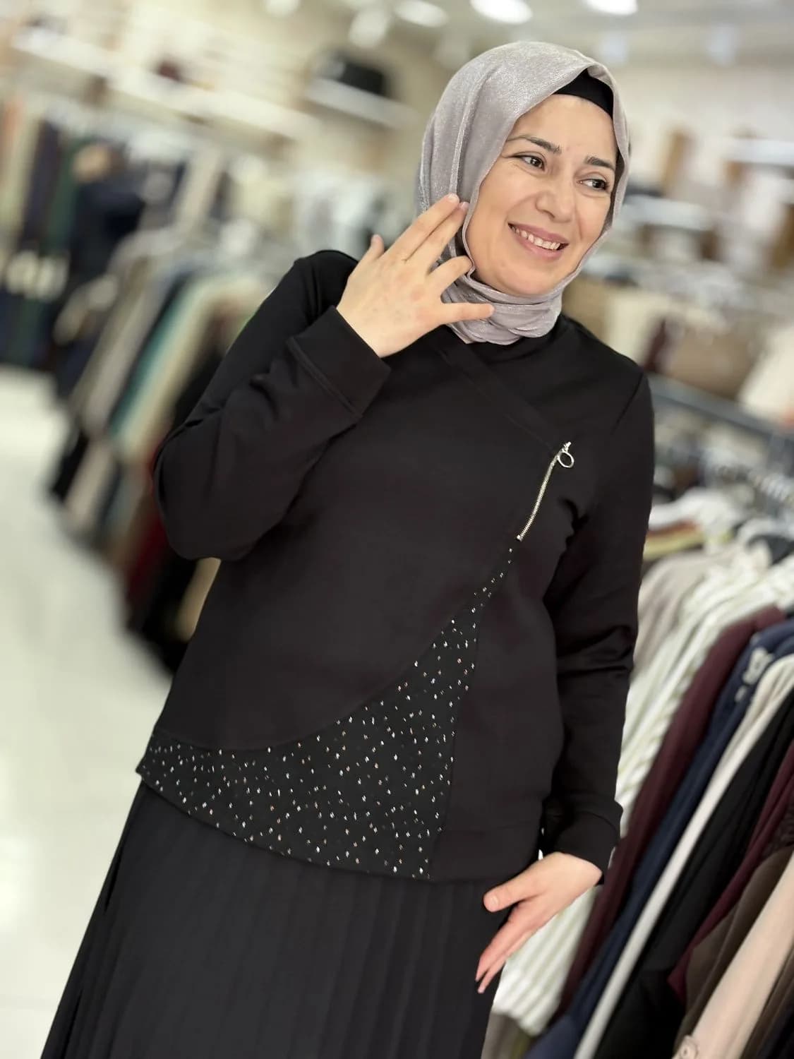 BLUZ SİM VE FERMUAR DETAYLI