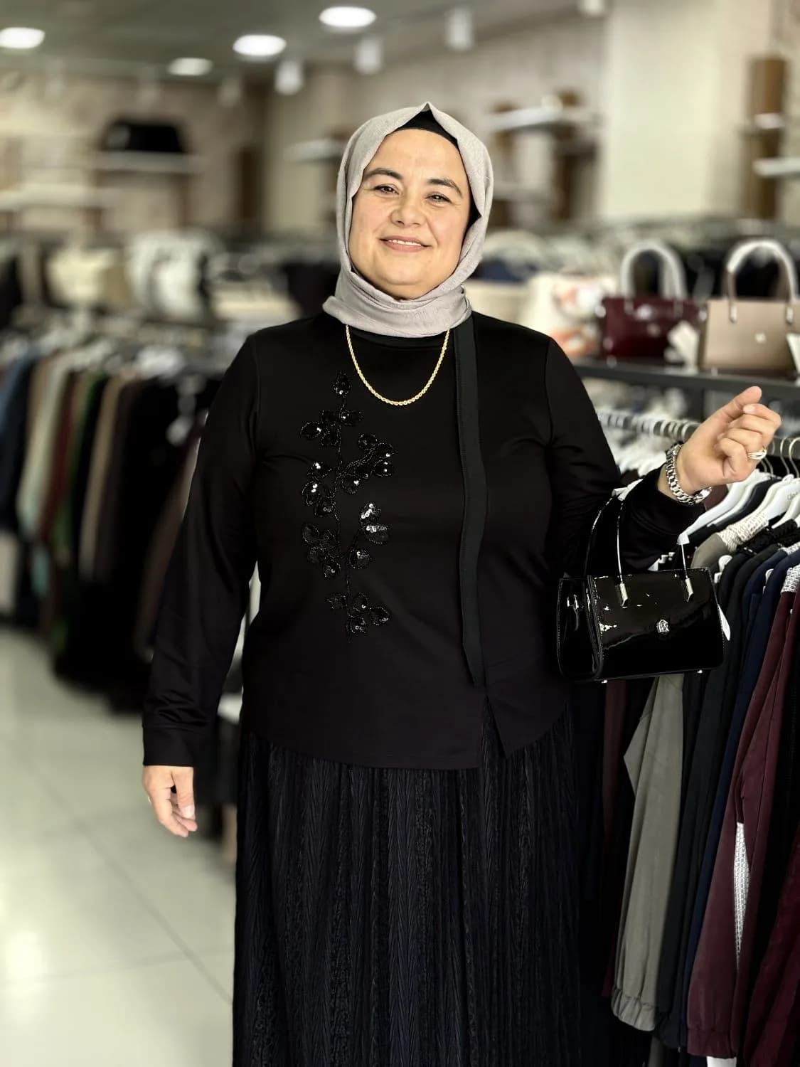 BLUZ PUL İŞLEME DETAYLI